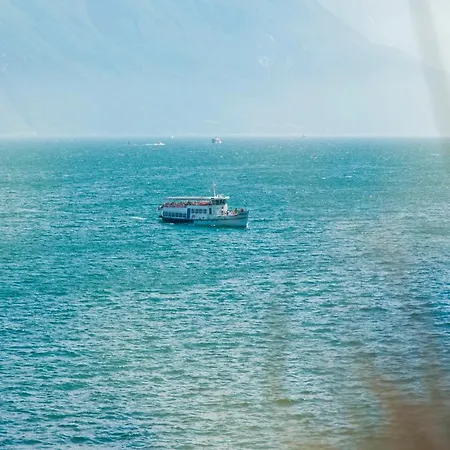 Bellavista Lakefront * ريفا ديل غاردا